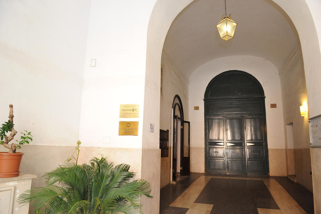 Flowers Apartments Rome Exterior photo